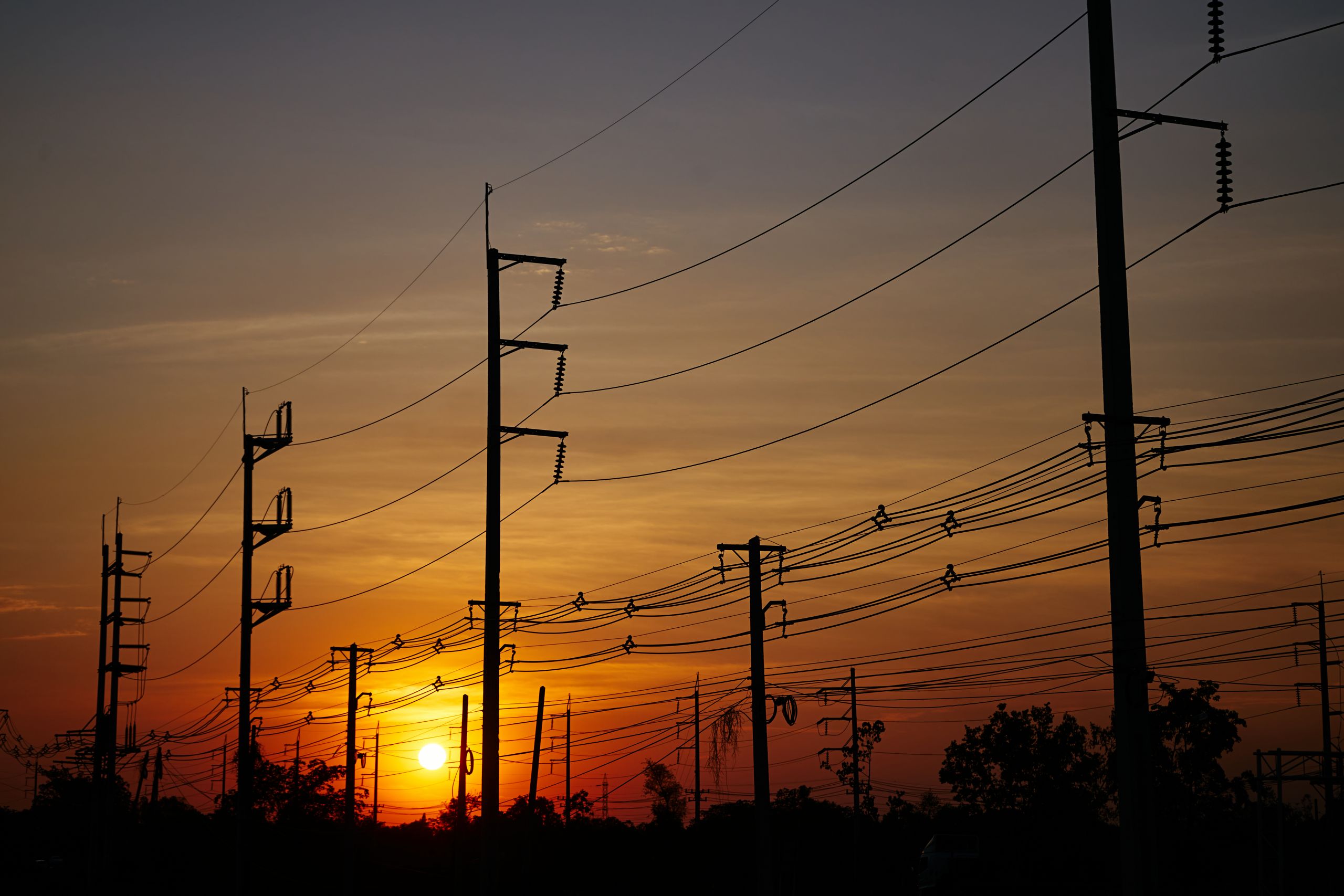 the-electric-poles-and-electric-lines-with-a-sky
