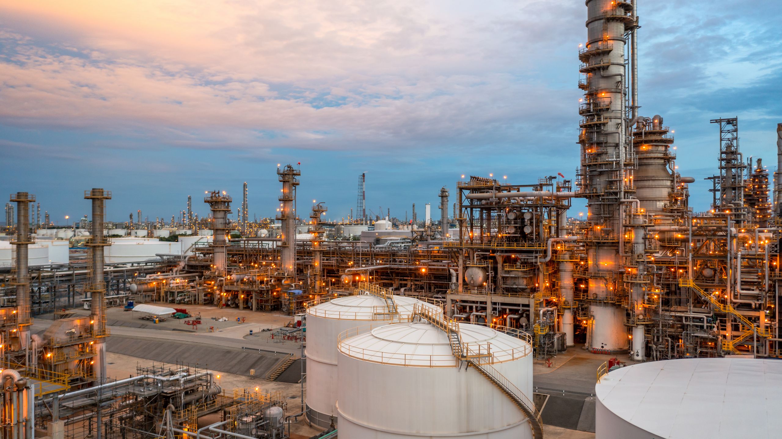 oil-and-gas-refinery-plant-form-industry-