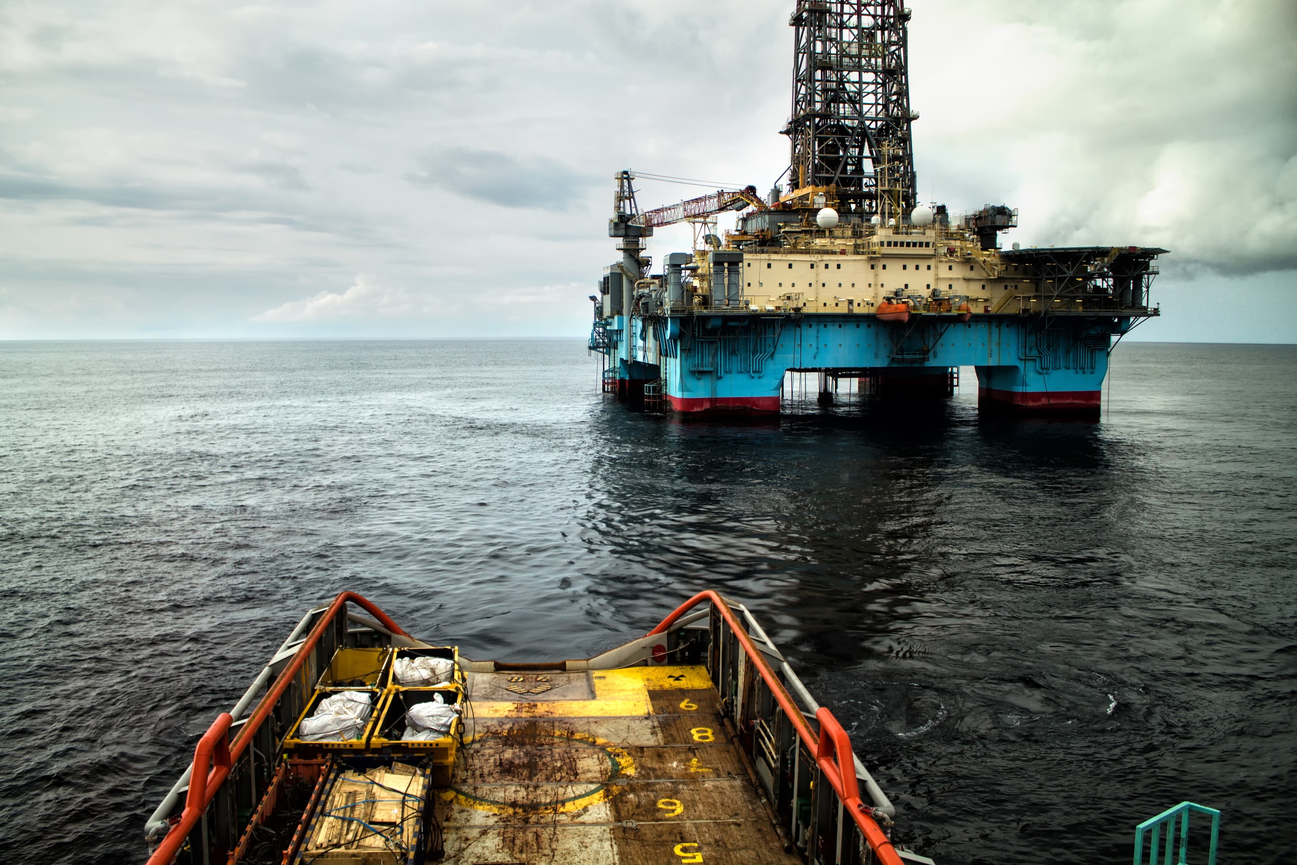 oil and gas offshore platform