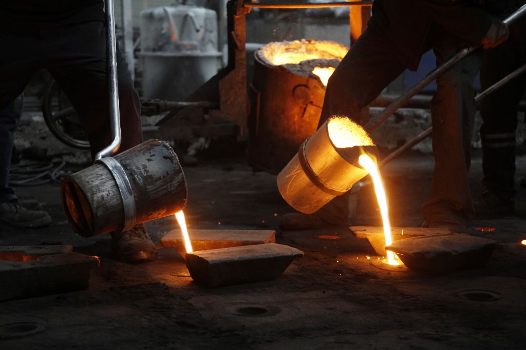 liquid molten in the steel industry environment
